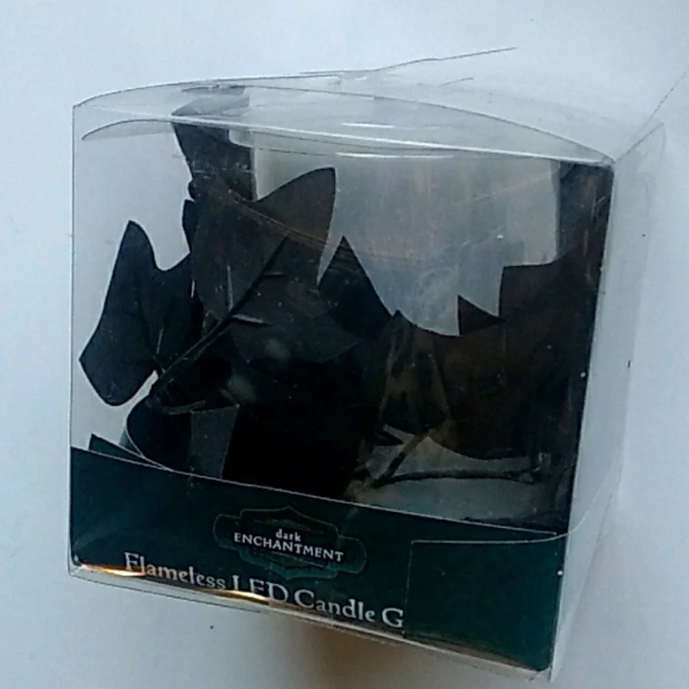 flameless gothic candle with black leaves